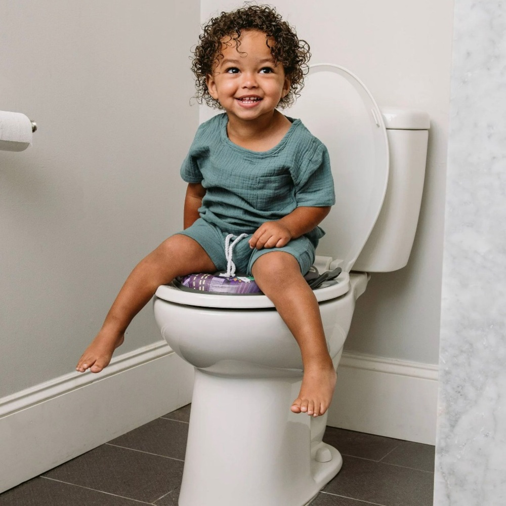 DC Comics Batman Soft Potty Training SeatStorage Hook and Handles - Todd…